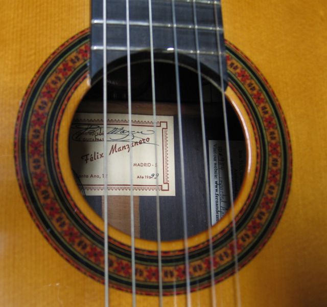Rosette of Felix
          Manzanero Guitar