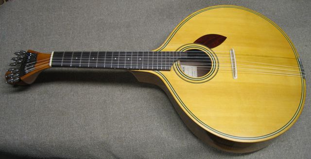 Santos Beirao
        guitarra de Lisboa